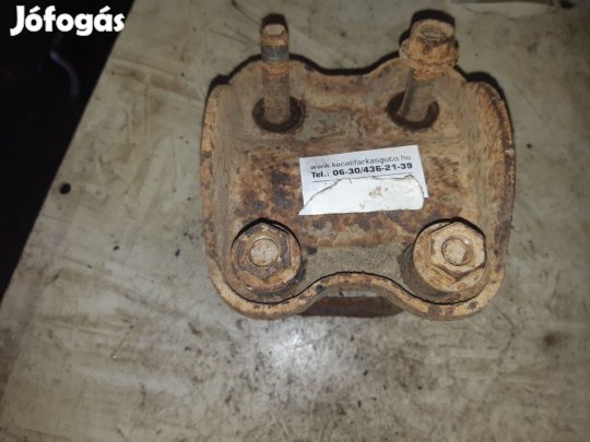 Nissan Navara D40 Rugó Tartó Kengyel / Cuppánt