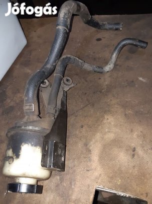 Nissan Navara D40 Szervó Olaj Tartály