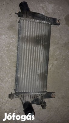 Nissan Navara D40 Töltőlevegő Hűtő / Intercooler