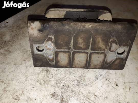 Nissan Navara D40 Váltótartó Bak