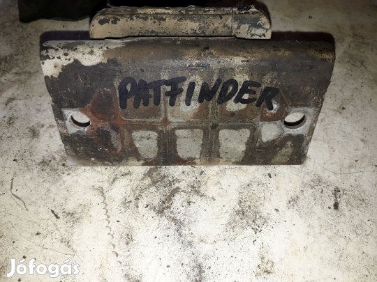 Nissan Navara D40 Váltótartó Bak