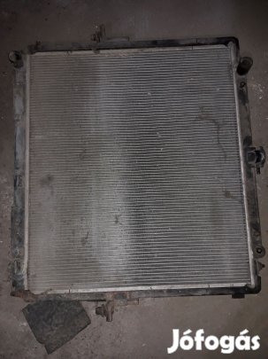 Nissan Navara D40 Vízhűtő Radiátor