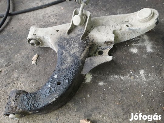 Nissan Pathfinder R51 Bal Hátsó Lengőkar