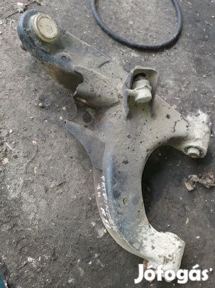 Nissan Pathfinder R51 Jobb Hátsó Lengőkar