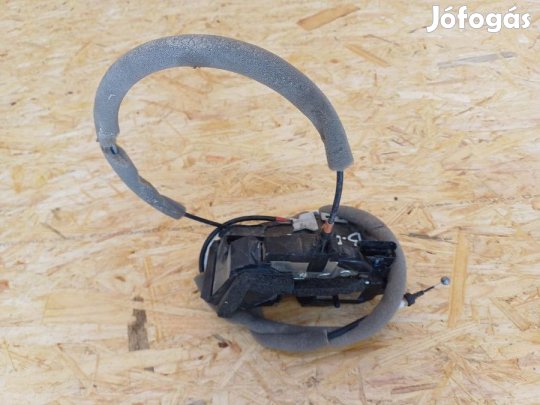 Nissan Qashqai J11 (2016-2020) Bal Első Ajtó Központizár