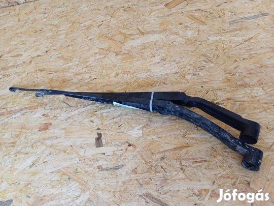 Nissan Qashqai J11 (2016-2020) Első Ablaktörlő Kar Pár