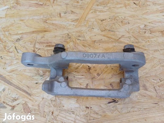 Nissan Qashqai J11 (2016-2020) Jobb Hátsó Féknyereg Tartó