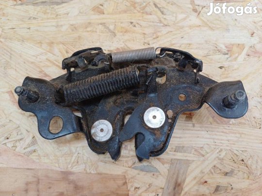 Nissan Qashqai J11 (2016-2020) Motorháztető Zár