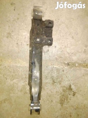 Nissan Terrano Első Kereszttartó