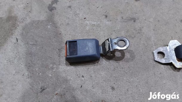 Nissan Terrano WD21 87- Bal hátsó biztonsági öv biztonságiöv csat 8315