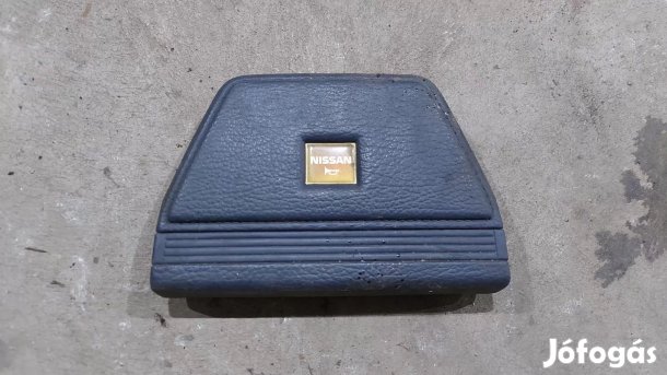 Nissan Terrano WD21 87- Kormányközép kormány közép burkolat 8302