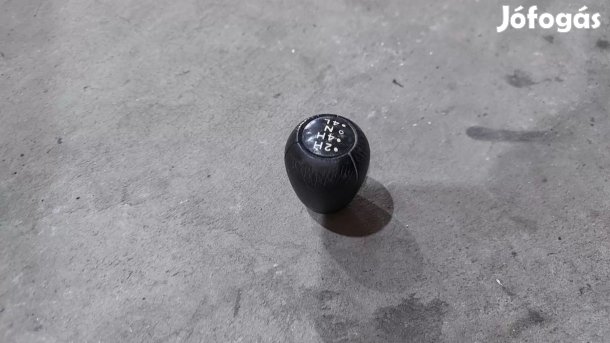 Nissan Terrano WD21 87- Terepváltó sebességváltó gomb váltógomb 8326