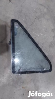 Nissan Terrano WD21 Raktér csomagtér jobb oldali fix üveg ablak 0006