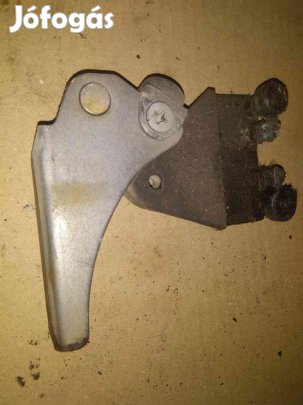 Nissan Vanette Cargo Bal Tolóajtó Felső Görgő