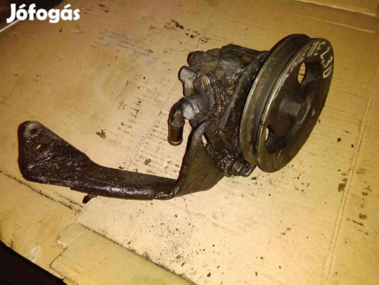 Nissan Vanette Cargo Kormányszervó Szivattyú