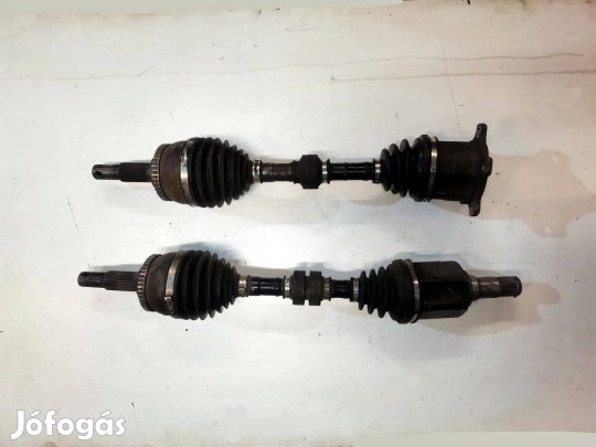 Nissan X-Trail (T30) 2.2D első féltengely