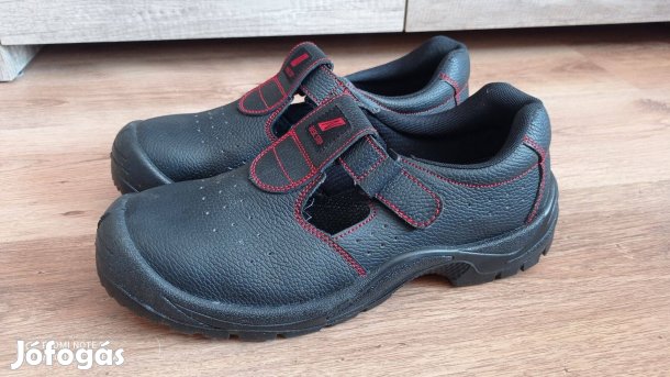 Nitras 45 munkavédelmi cipő Új!