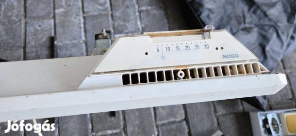 Nob (Nobo) márkájú, norvég gyártmányú elektromos fűtőpanel
