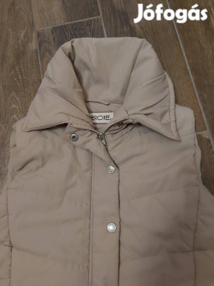 Női 14 es Cherokee mellény.