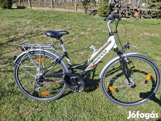 Női 28-as trekking kerékpár ingyen futár 