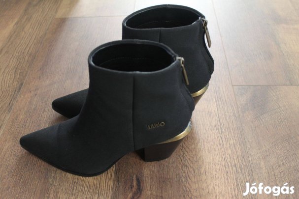 Női 37-es bokacsizma