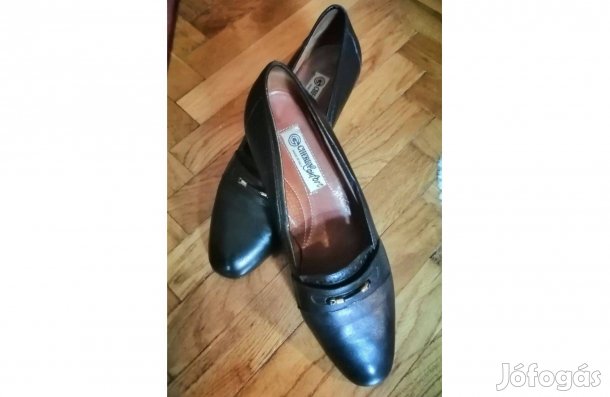 Női 38-as Cherrycomfort bőrcipő eladó