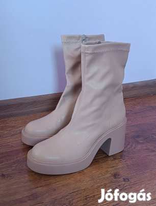 Női 40-es csizma