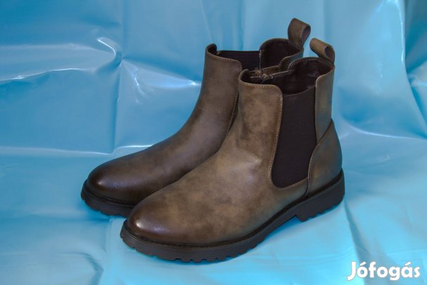 Női 41-es méretű csizma eladó