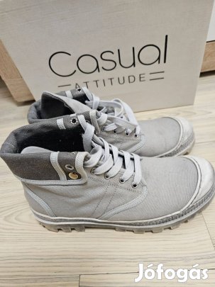 Női Casual Attitude magasszárú cipő eladó