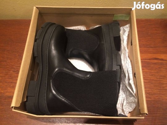 Női Csizma 39-es Új ! Steve Madden