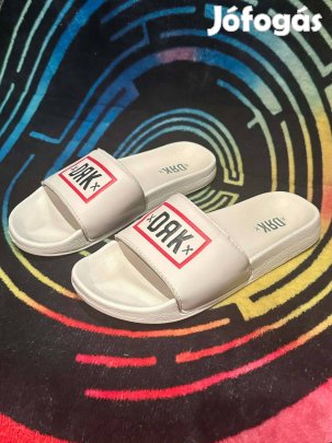 Női DRK Papucs (38-as méretben)