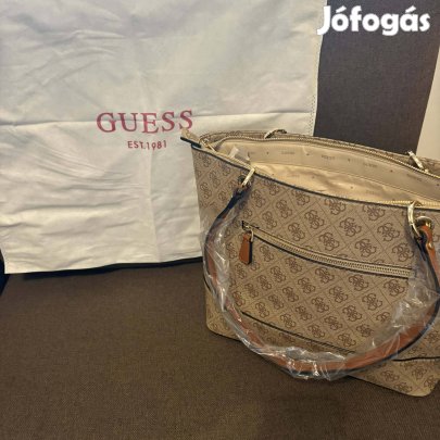 Női Guess táska