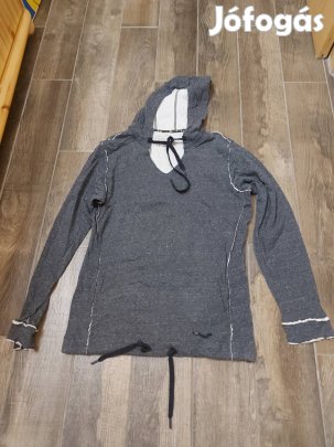 Női L es Diesel pulóver. 