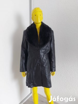 Női M es valódi bőrkabát. 