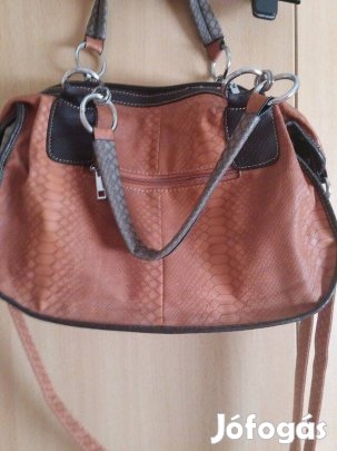 Női Táskák Több Színű És Fajta Nézz BE 3 500 Ft