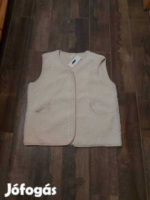 Női XL es bundás mellény. 