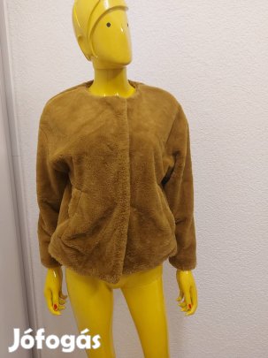 Női XS es Zara szőrme kabát. 