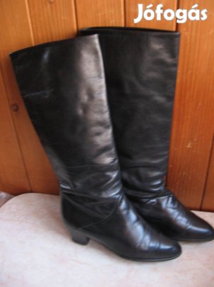 Női, béleletlen hosszú csizma, fekete