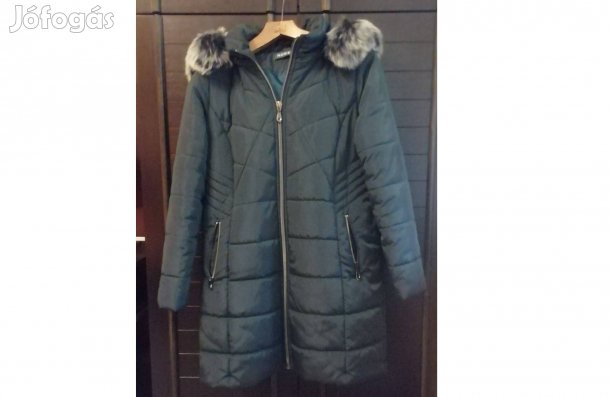 Női, bélelt télikabát kapucnival