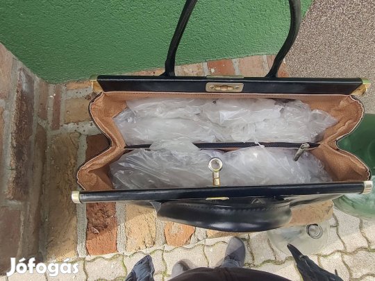 Női, bőr aktatáska eladó