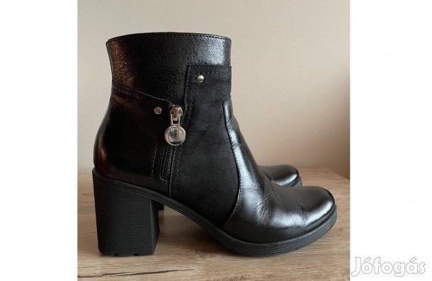 Női alkalmi bőr csizma (39)