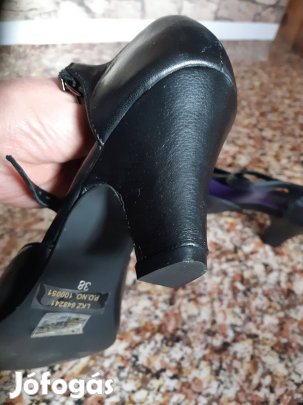 Nöi alkalmi cipő eladó uj es persze bolti árnak joval fele aron