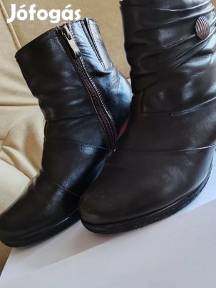 Női bőr bokacsizma 37-es méretben, barna színben