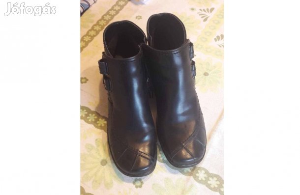 Női bőr bokacsizma