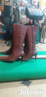 Női bőr csizma