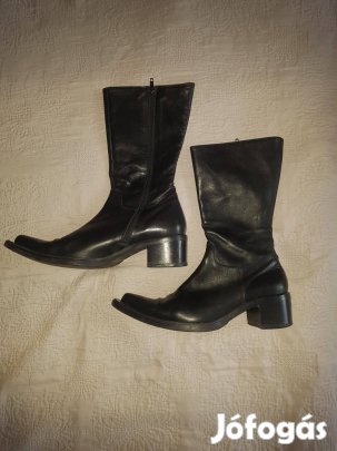 Női bőr csizma