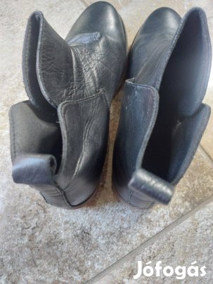 Női bőr csizma