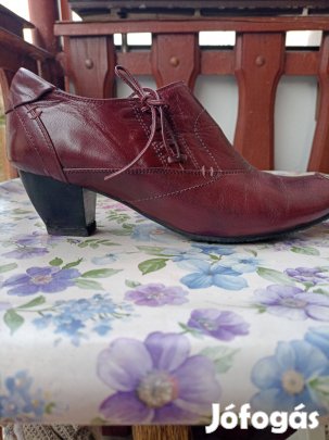 Női bőr félcipő