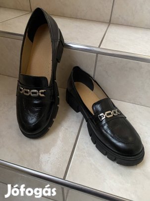 Női bőrcipő (mokaszin)