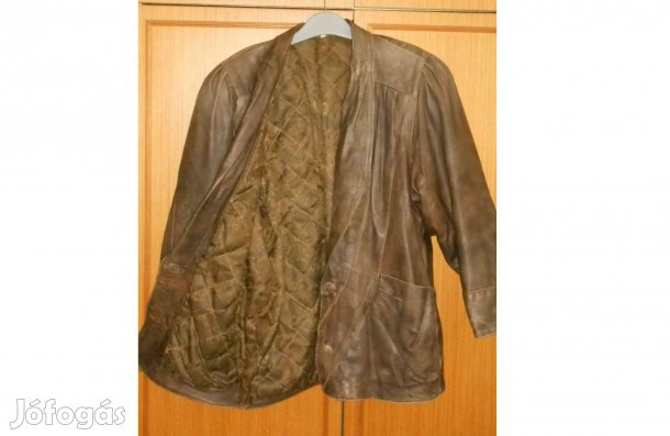 Női bőrkabát, olaszból. S-es. Kényelmes, szép, zsebes, galléros